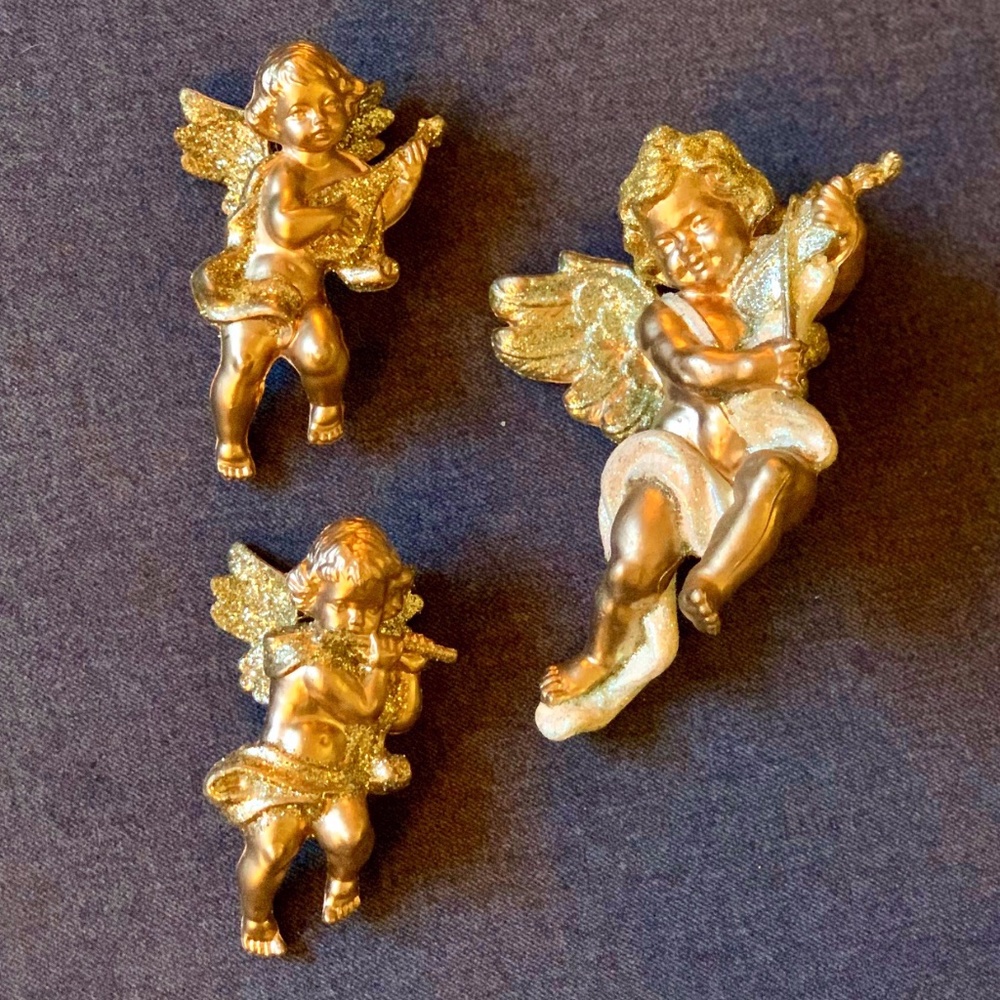 3/$45 ⭐️ Christmas Cherub Ornaments - Set of 3